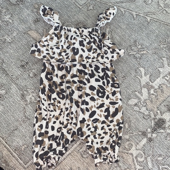 Jessica Simpson 0/3 romper tank ruffle - Picture 3 of 3